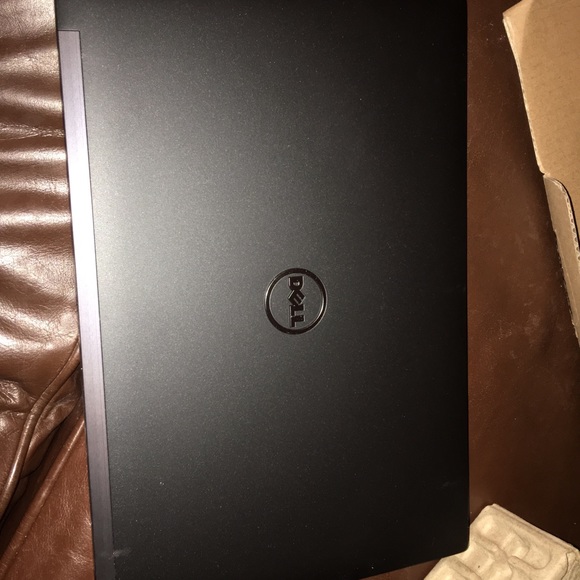 Brand new dell laptop - Picture 2 of 4